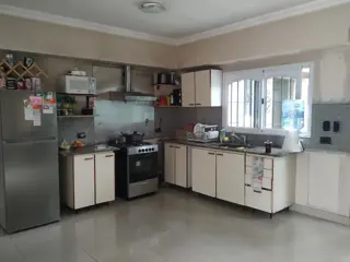 CASA CON LOCAL COMERCIAL Y GARAGE foto 5