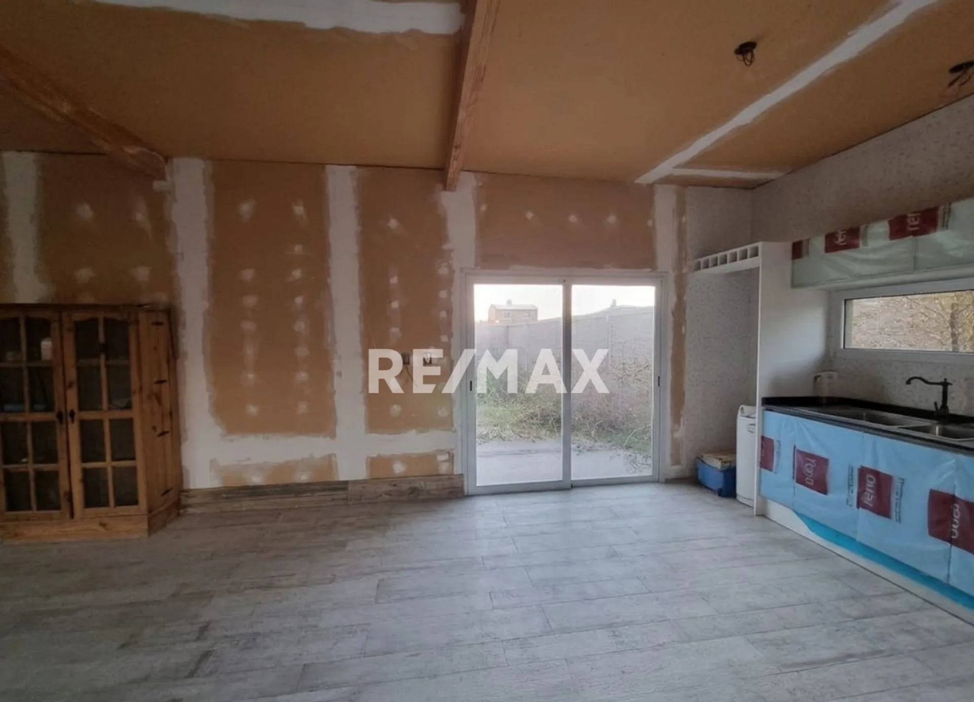 CASA A TERMINAR | 3 DORM EN VENTA | CINCO SALTOS foto 3