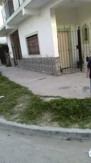 MUY BUENA PROPIEDAD MULTIFAMILIAR foto 4
