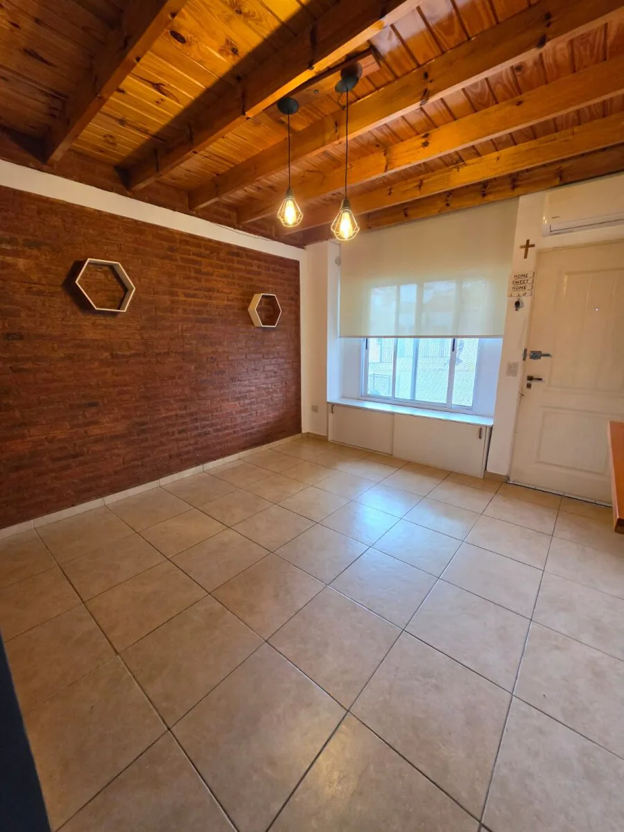 ALQUILO DUPLEX 2 AMB 1/2 HAEDO SUR foto 2
