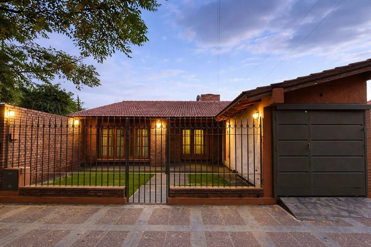 Oportunidad en Maipú. Hermosa casa en venta