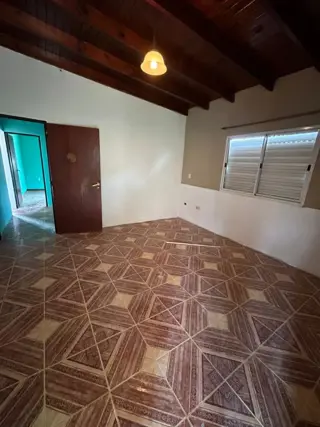 CASA EN VENTA - CORONEL BRANDSEN foto 2