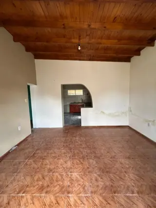 CASA EN VENTA - CORONEL BRANDSEN foto 5