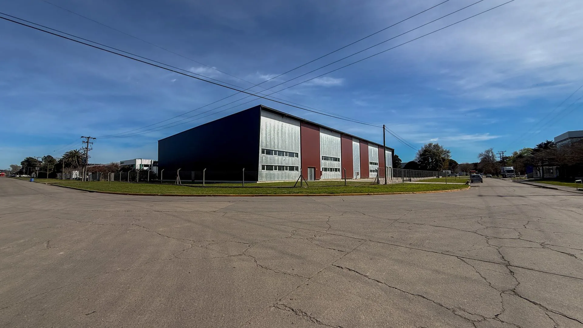 VENTA NAVE PARQUE INDUSTRIAL SAVIO RUTA 88 foto 4