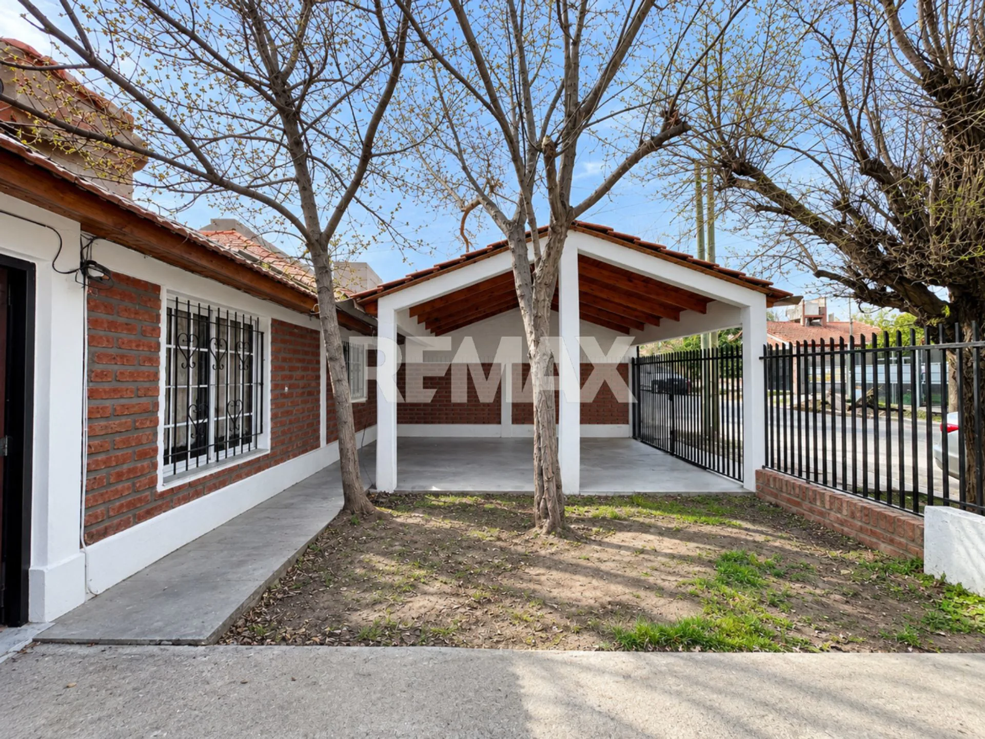 VENTA CASA EN PLANTA BAJA NEUQUEN foto 2