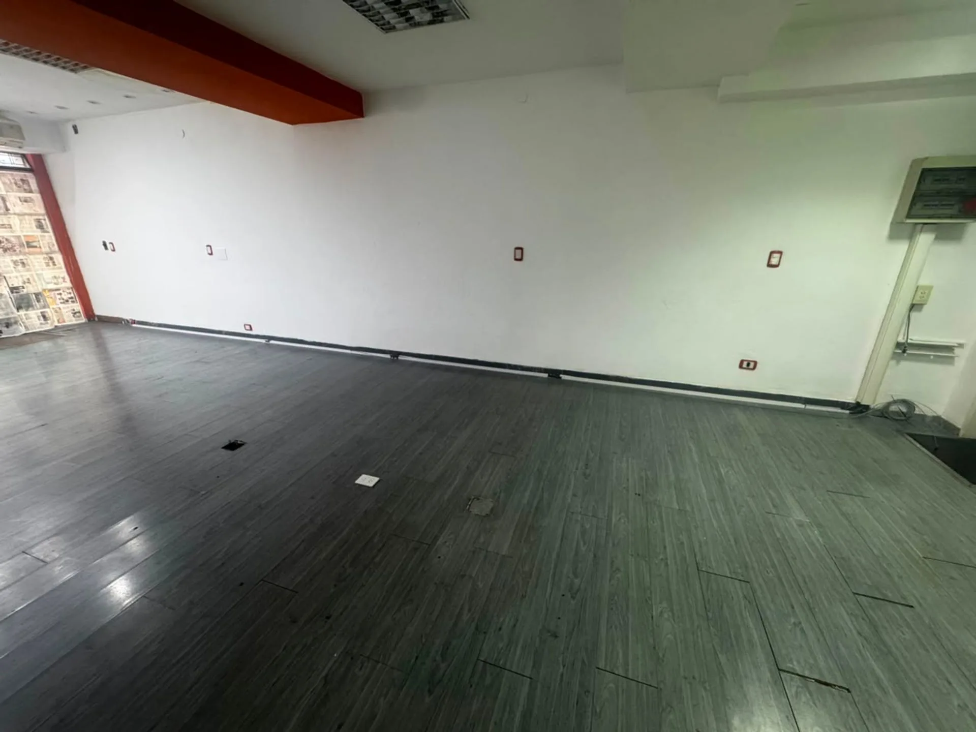 VENTA LOCAL COMERCIAL EN BALVANERA foto 4