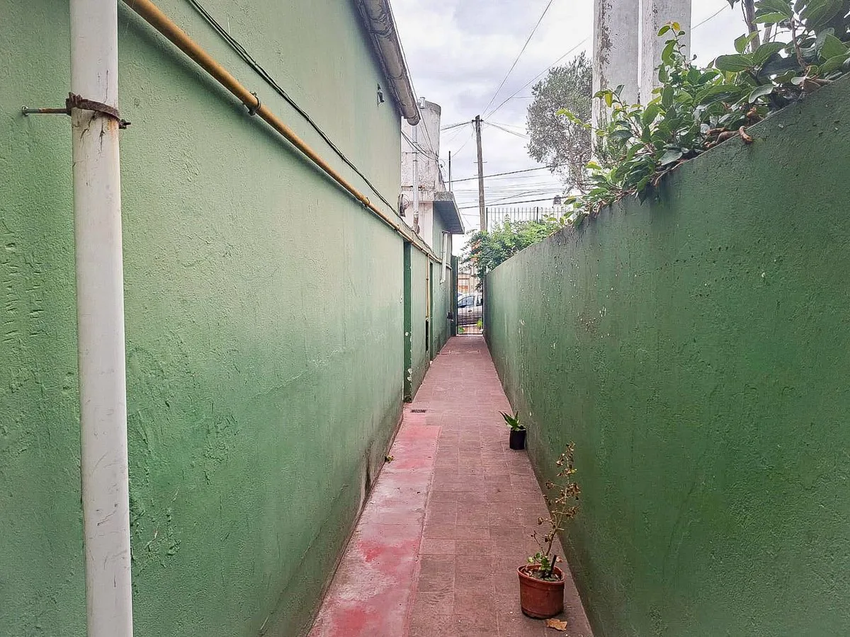 Venta PH 3 ambientes con patio zona Puerto foto 2