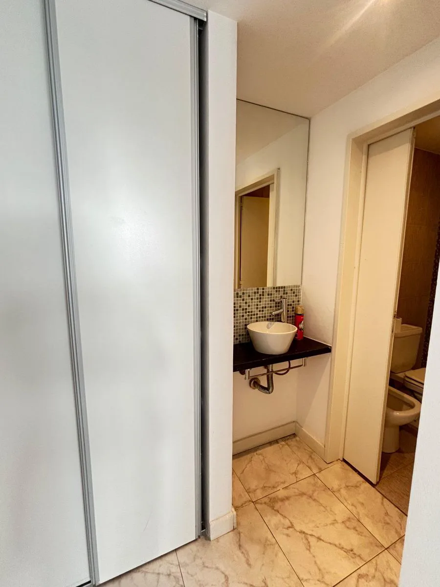 Studio apartment in Núñez – photo 8 of 12