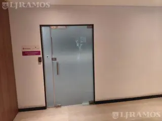 Alquiler de oficina de 237 m2 en Beccar foto 4