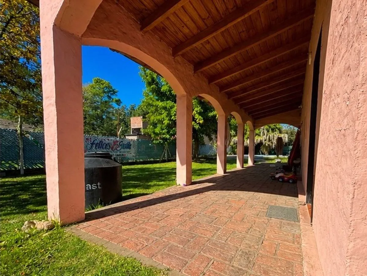 OPORTUNIDAD - HERMOSA CASA QUINTA EN SAUCE VIEJO foto 5