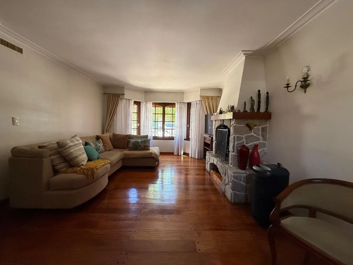 VENTA IMPORTANTE CASA EN RONDEAU 572. MACROCENTRO foto 3