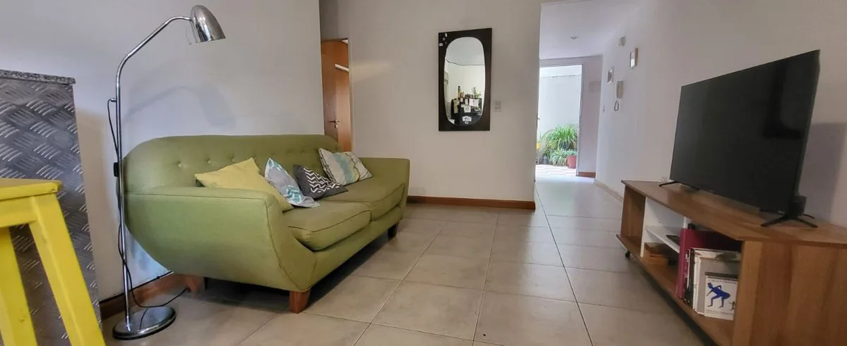 Venta Dto. 2 ambientes. con 2 patios Caballito