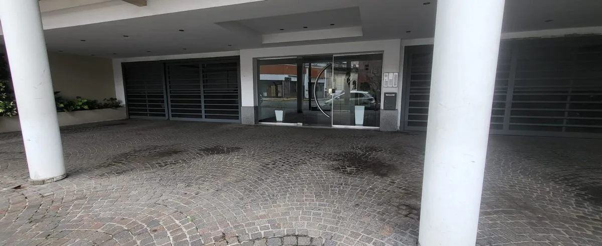 Venta Dto. 2 ambientes. con 2 patios Caballito foto 3