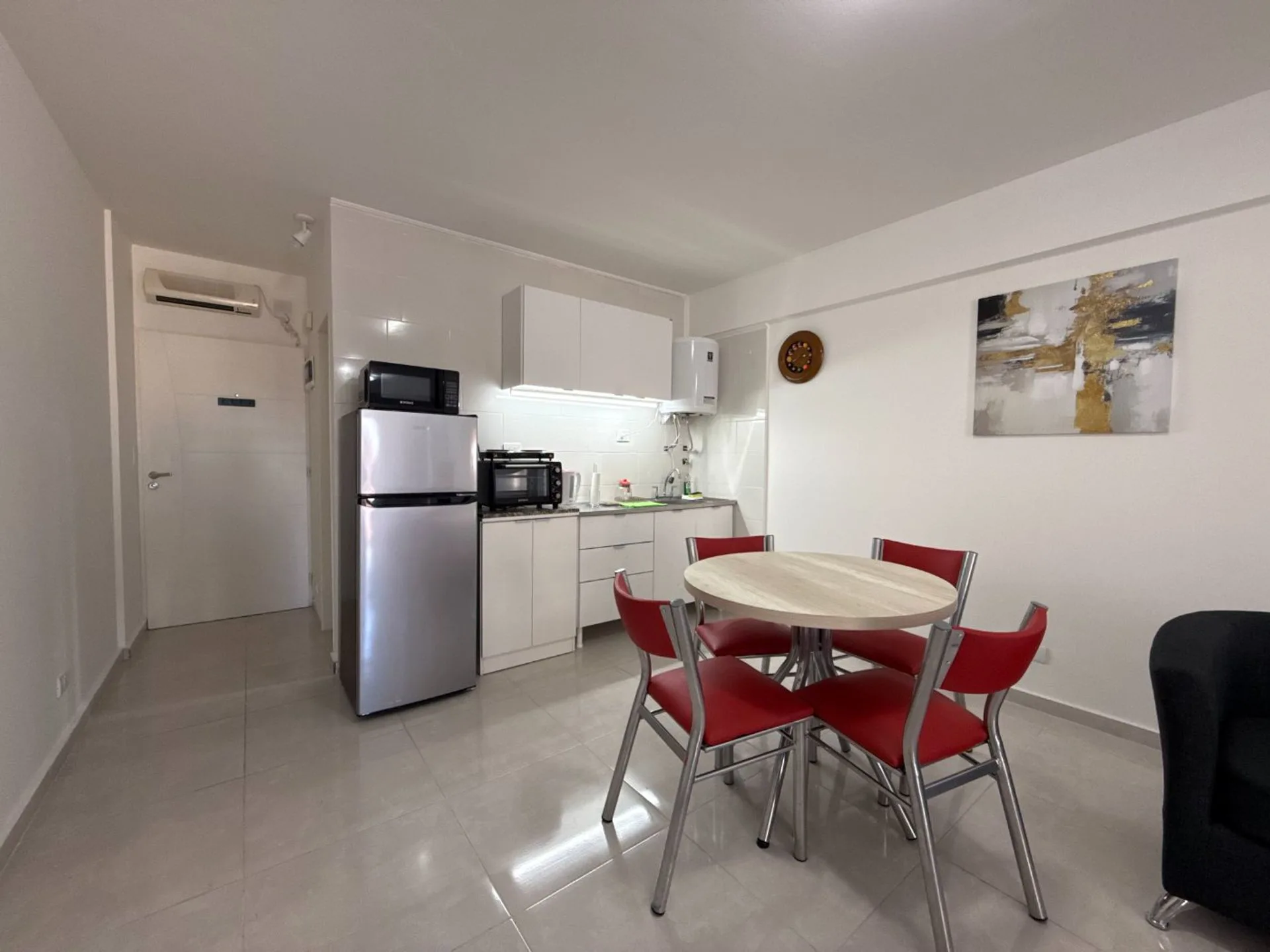 VENTA MONOAMBIENTE -MIRAMAR -200MTS. DEL MAR foto 2