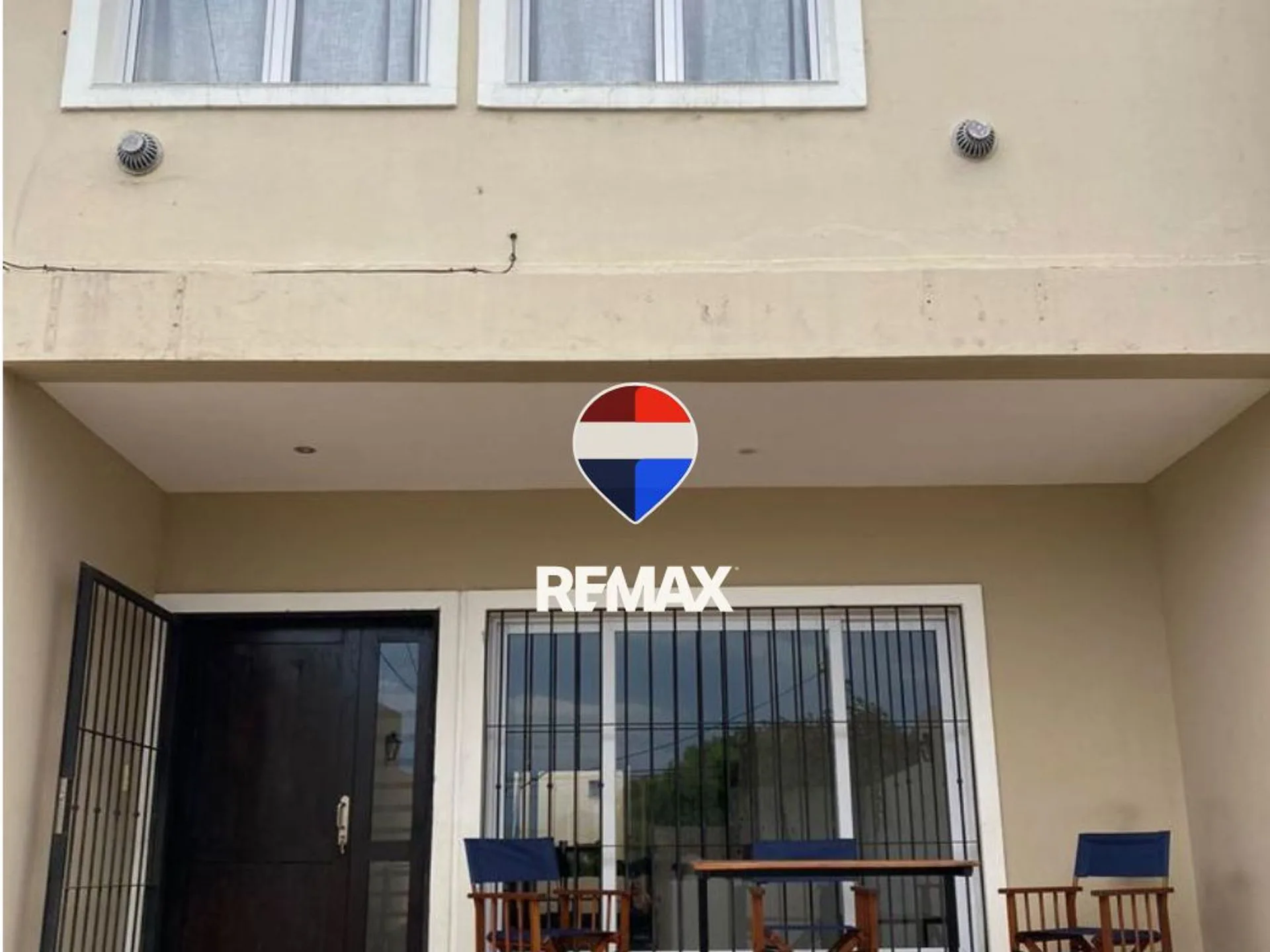 VENTA DUPLEX EXCELENTE UBICACION GRAND BOURG foto 2