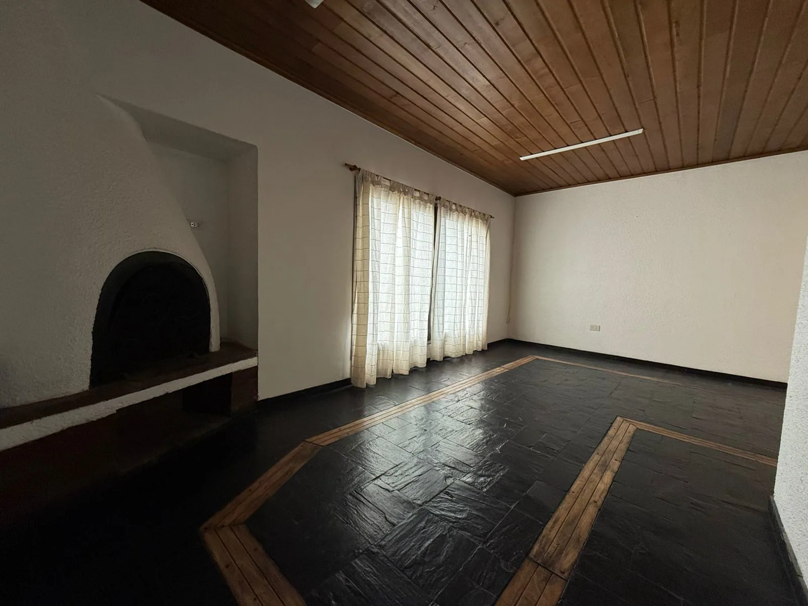 ALQUILER – OFICINA COMERCIAL – CENTRO foto 3