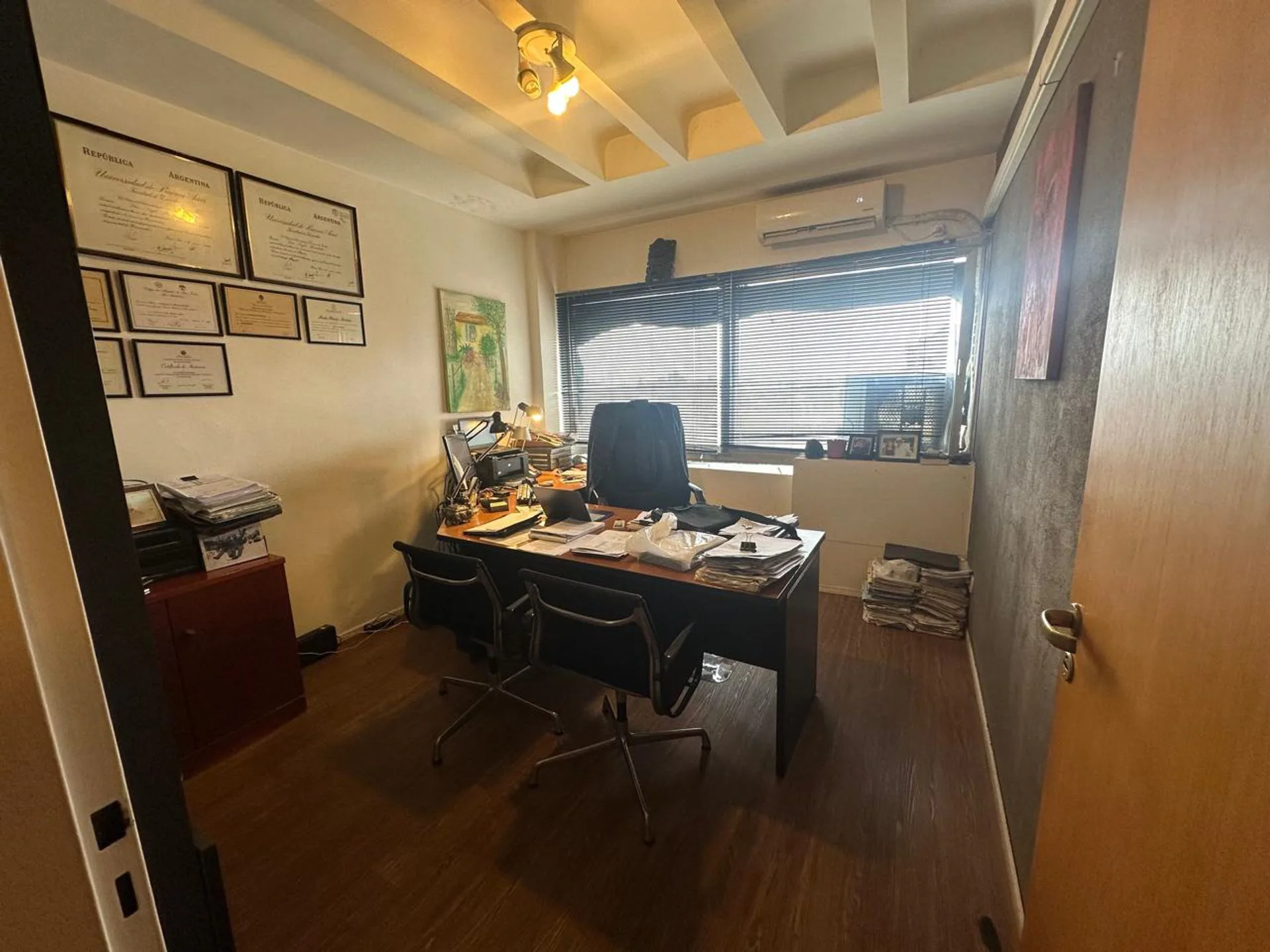 OFICINA EN VENTA EN SAN ISIDRO CENTRO APTO PROF foto 5
