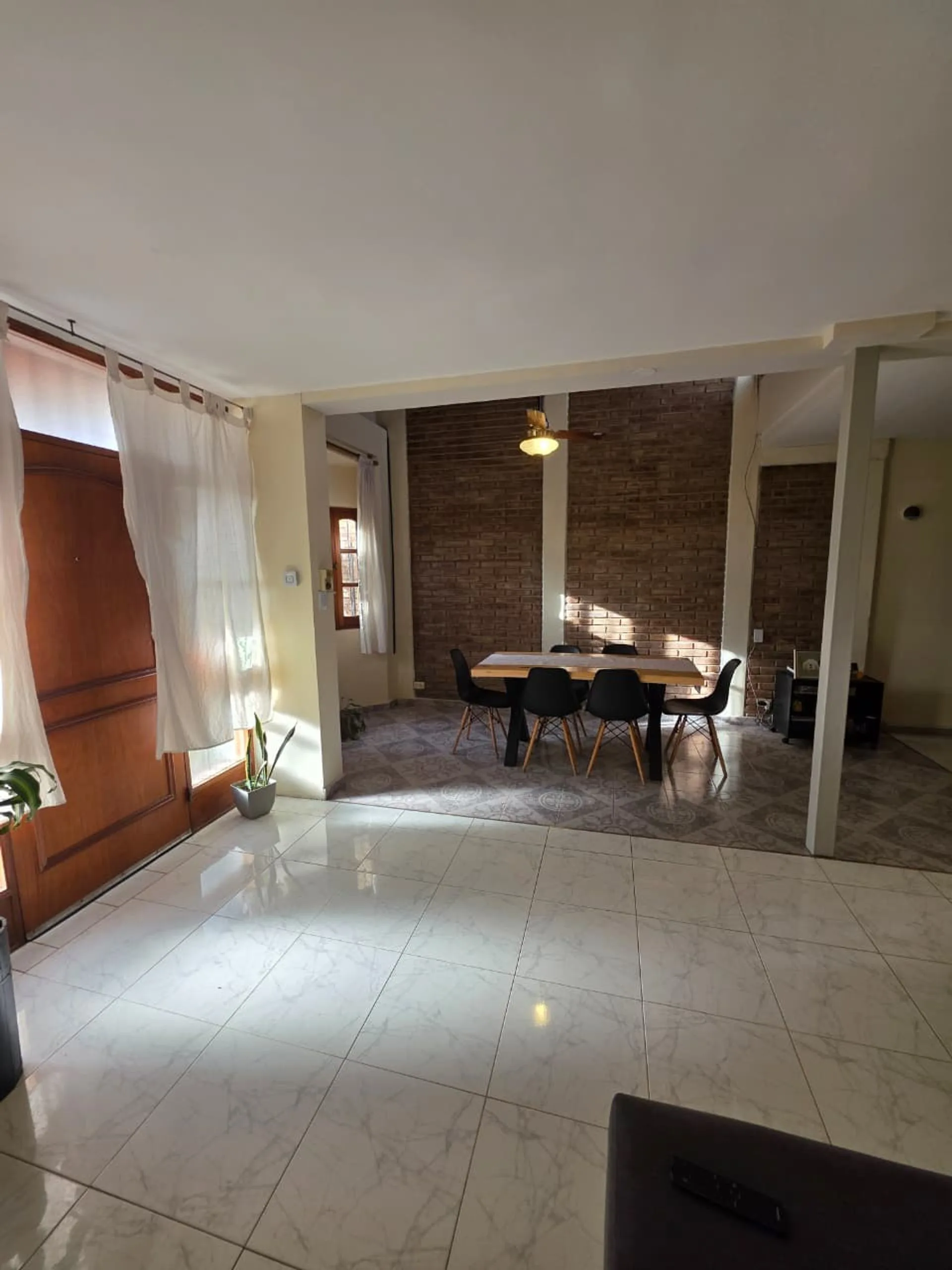 CASA EN VENTA BARRIO JUDICIAL DE GODOY CRUZ foto 4