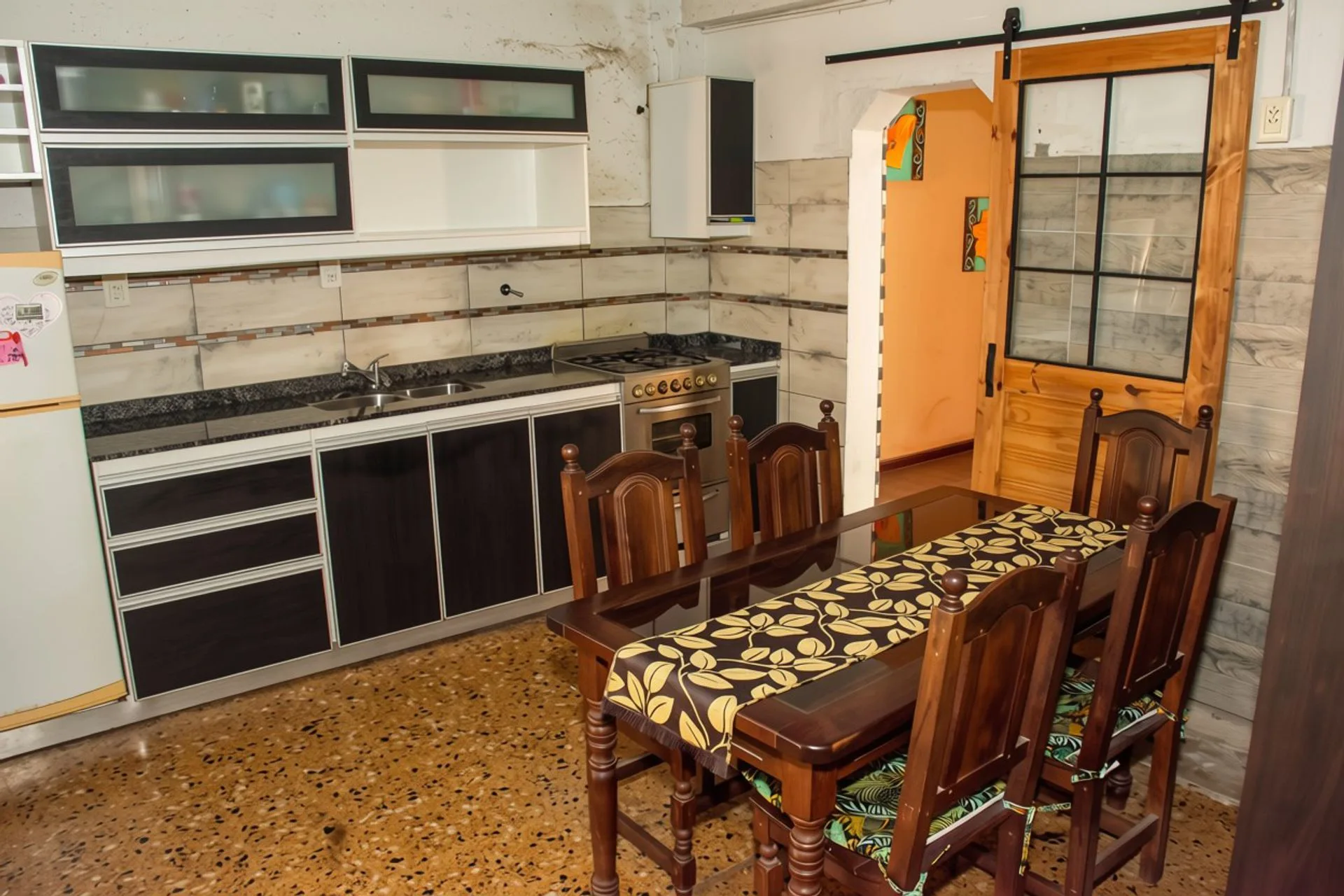 PH 5 amb  venta Sarandí con entrada independiente foto 4