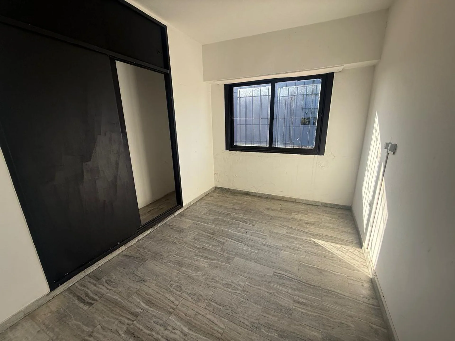 ALQUILER DEPARTAMENTO 3 AMBIENTES EN MORON foto 4