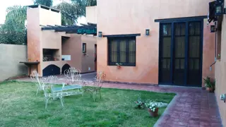 HERMOSA CASA EN FUNES !!! foto 4