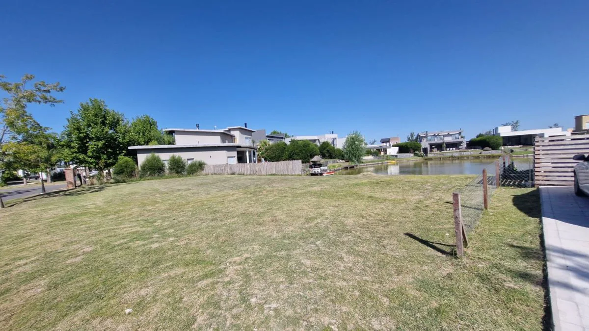 Lote frente a laguna – Barrio Santa Isabel Etapa 1 foto 3