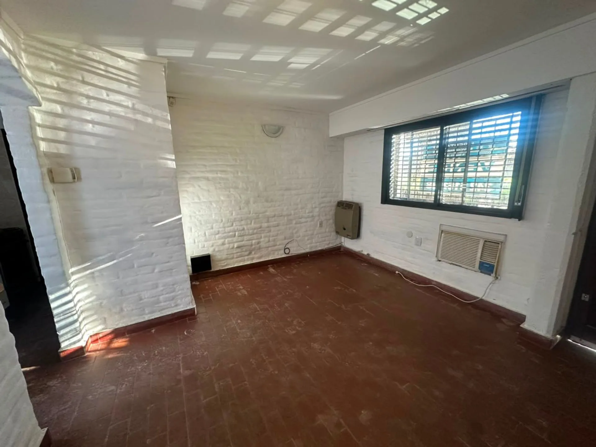 Venta dpto. 1 dormitorio planta baja foto 2
