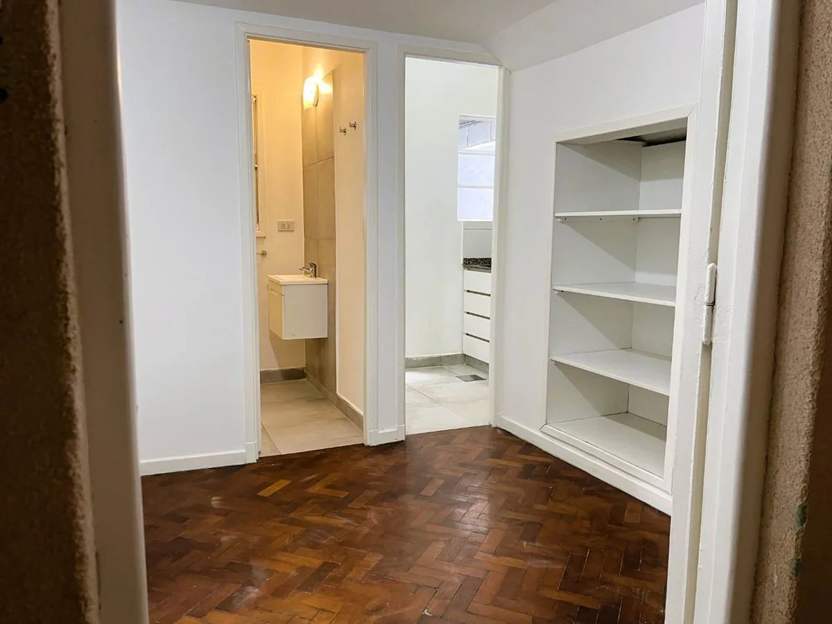 Venta PH 2 ambientes con patio luminoso Colegiales foto 4