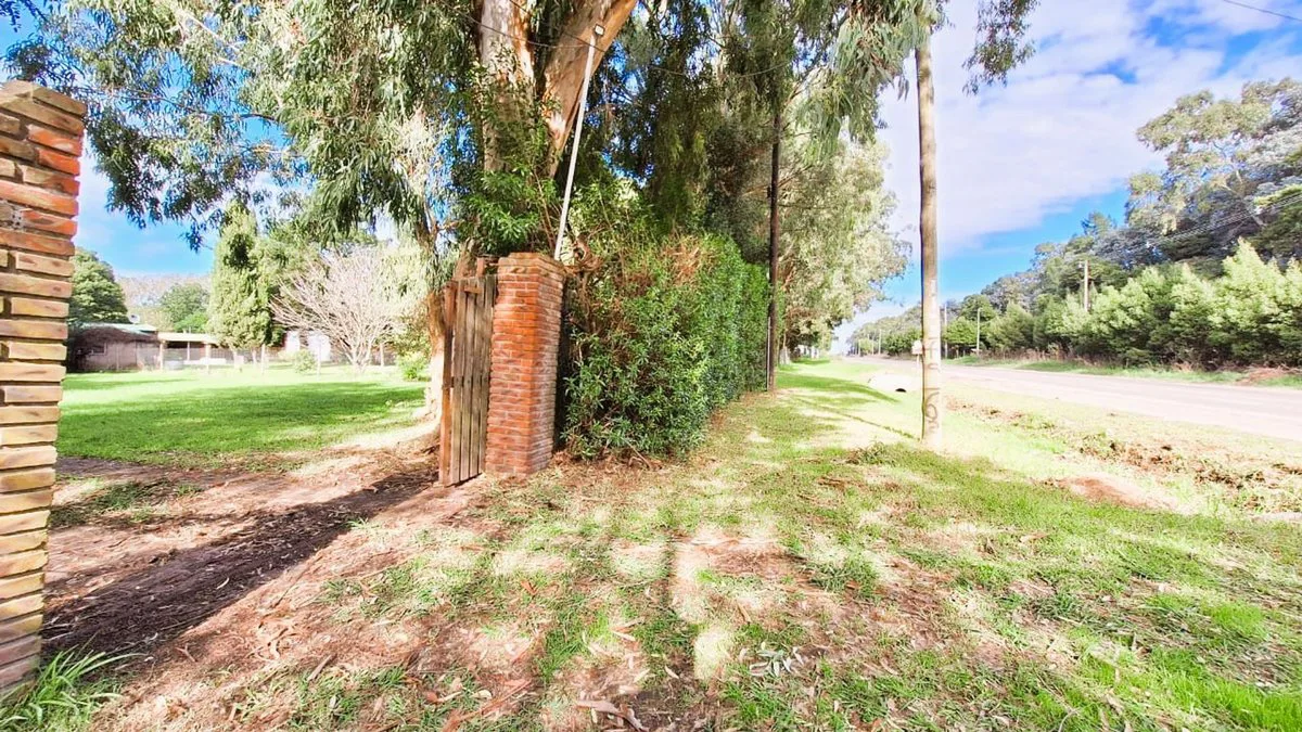 Venta Casa quinta 3 amb con quincho sobre ruta foto 3