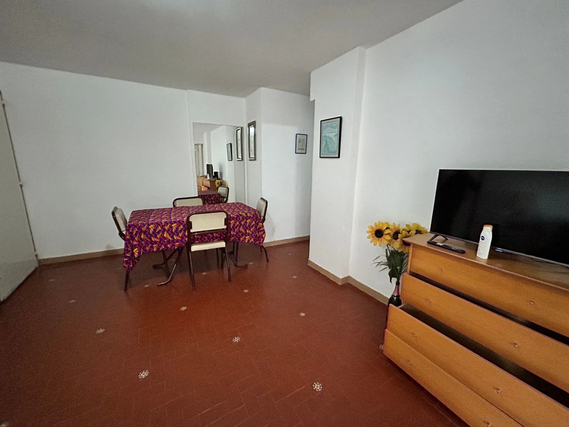 DEPARTAMENTO VENTA PINAMAR 2 AMB VISTA LATERAL MAR foto 2