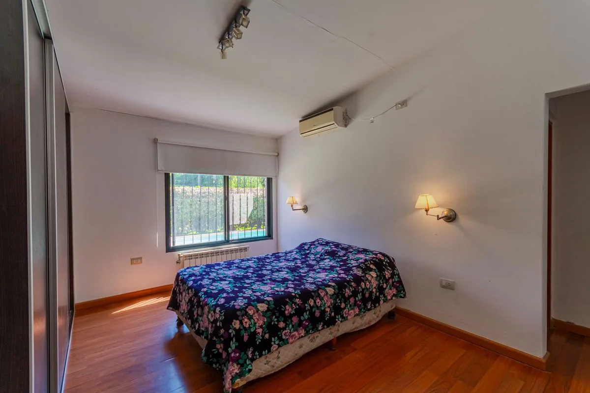 VENTA CASA 3 DORMITORIOS CON PILETA ROLDAN foto 5