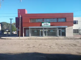 SE ALQUILAN-VENDEN LOCALES COMERCIALES Y OFICINAS (A ESTRENAR) foto 2
