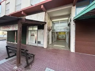 LOCAL EN ALQUILER - PEATONAL DUFAUR foto 1