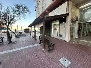 LOCAL EN ALQUILER - PEATONAL DUFAUR foto 3