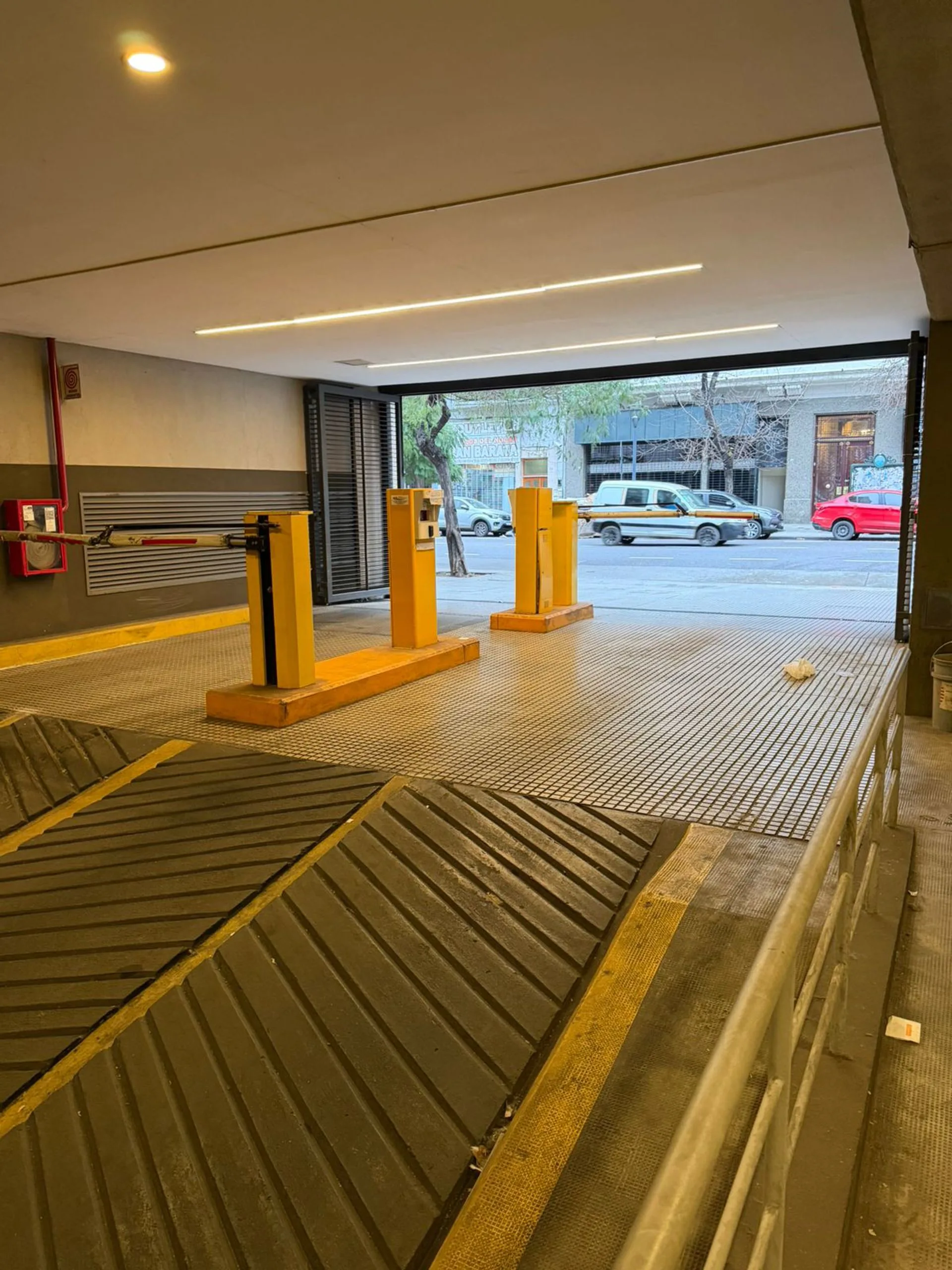 COCHERA FIJA EN VENTA | GRAND VIEW PARKING foto 2
