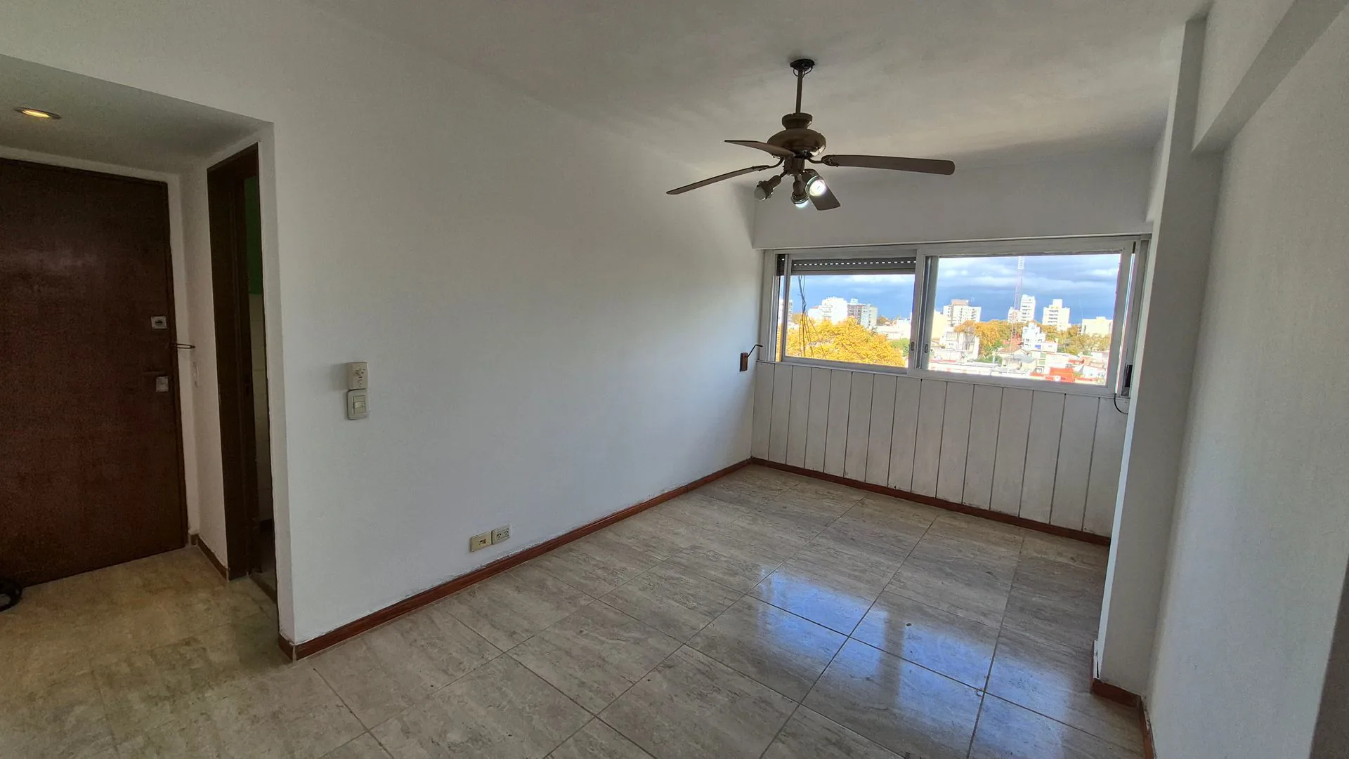 VENTA DEPARTAMENTO 2 AMBIENTES EN VILLA BALLESTER foto 2