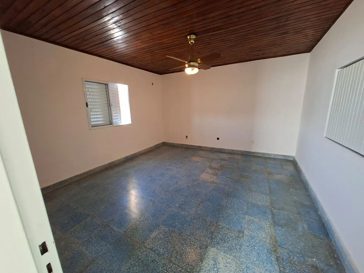 VENTA CASA SOBRE LOTE 974M2 - GENERAL ROJO foto 5