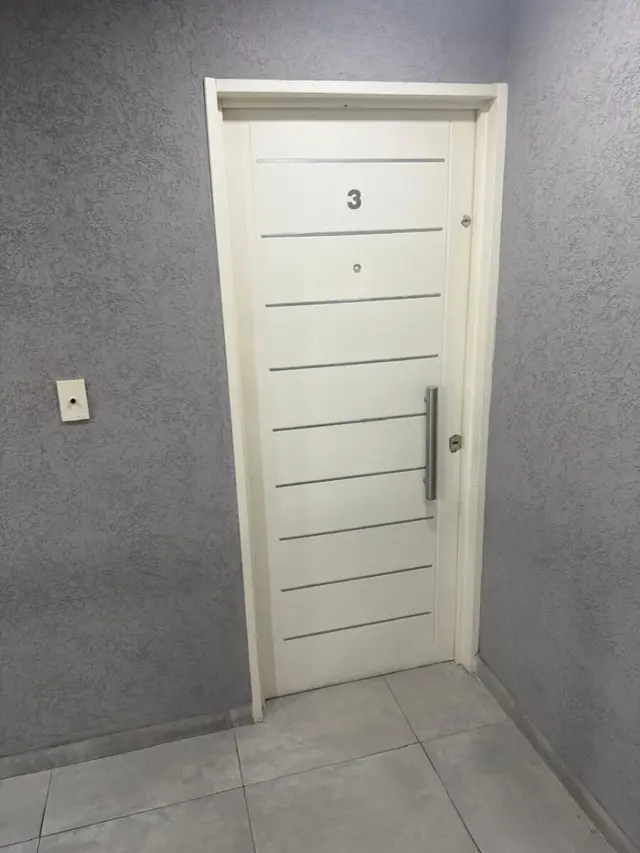 Monoambiente contrafrente en alquiler - Rivadavia, Ituzaingó