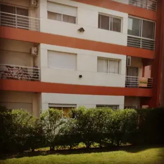 DEPARTAMENTO 3 AMBIENTES B° Pinar de Wilde foto 5