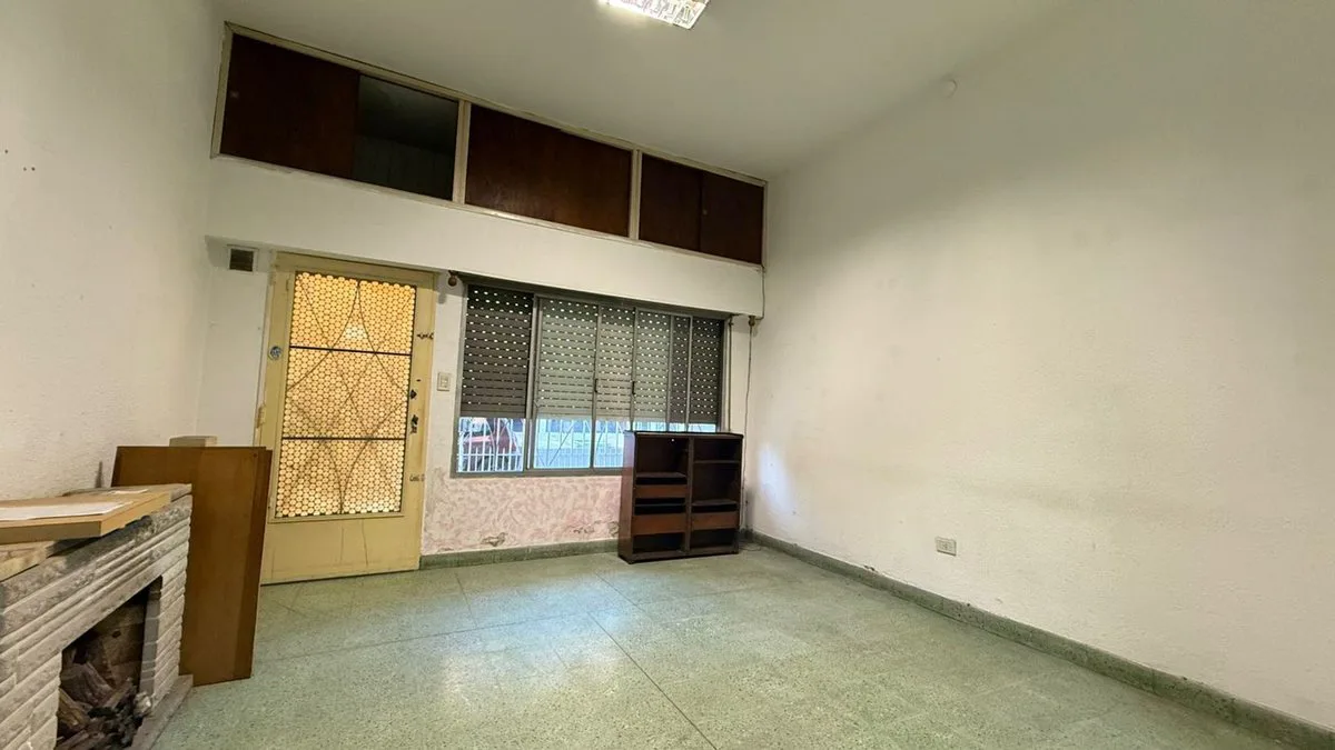 PH EN VENTA 3 AMB CON TERRAZA, PERMUTA DEPTO CABA foto 3