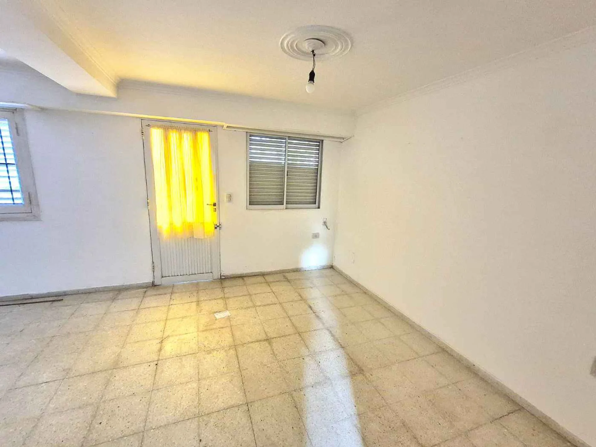 VENTA CASA  2 DORMITORIOS - Bº Constituyentes. foto 4