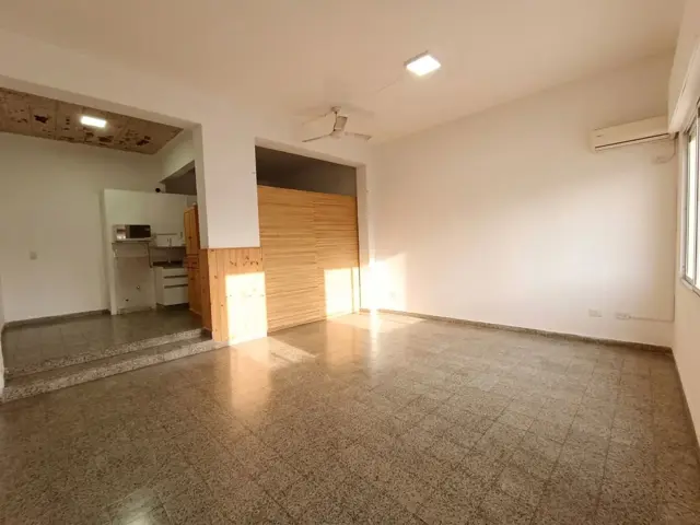 Venta 2 casas en 1 y Local. Ideal Inversión.