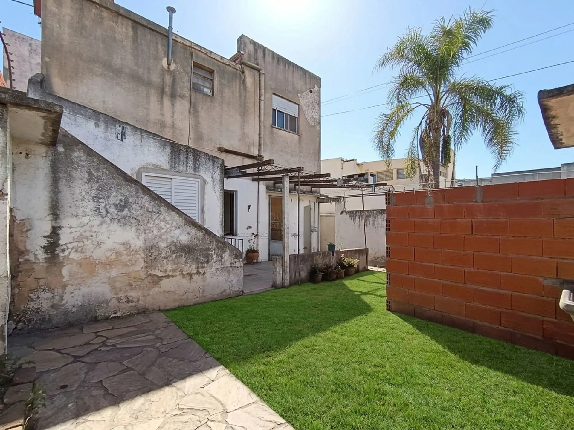 Venta 2 casas en 1 y Local. Ideal Inversión. foto 3