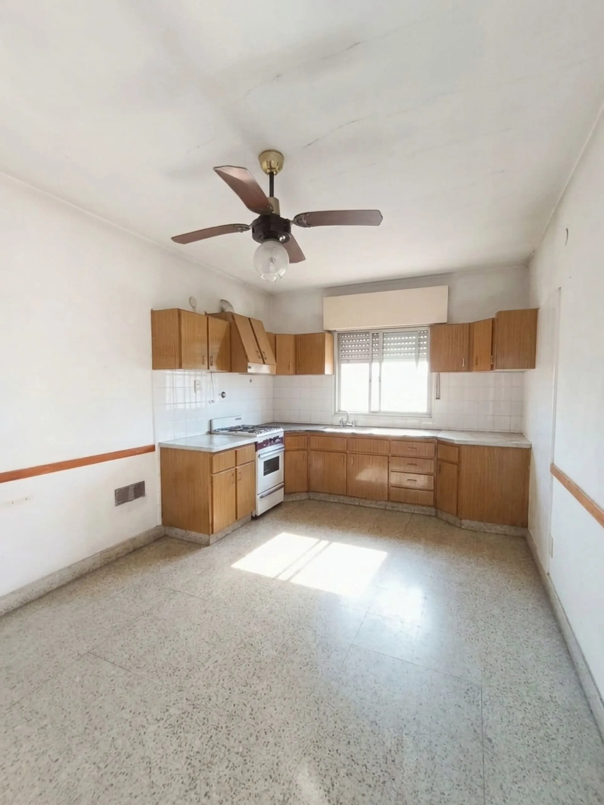 Venta 2 casas en 1 y Local. Ideal Inversión. foto 5