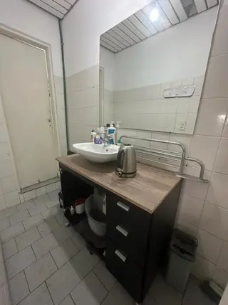 Amplia oficina de cinco ambientes en venta foto 4