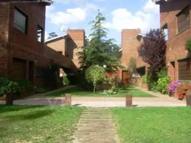Unidad 5: Dto tipo duplex con jardín y parrilla en Pinamar