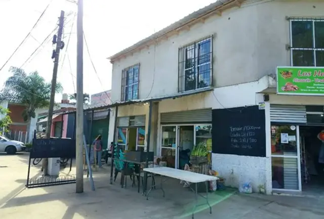 venta casa mas dos locales .PILAR