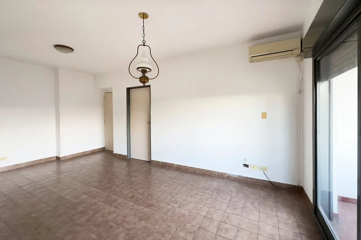 VENTA DEPARTAMENTOTO 4 AMBIENTES EN VILLA SOLDATI foto 3