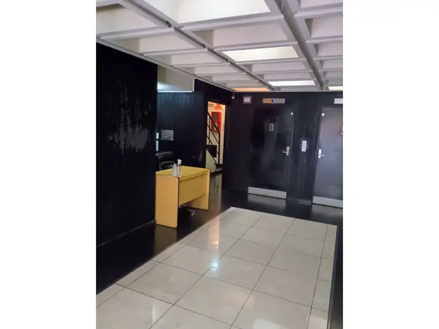 S/NICOLAS,OFICINA,EXCELENTE ESTADO/UBICACION, USO COMERCIAL PROFESIONAL,FRENTE SUBTE;