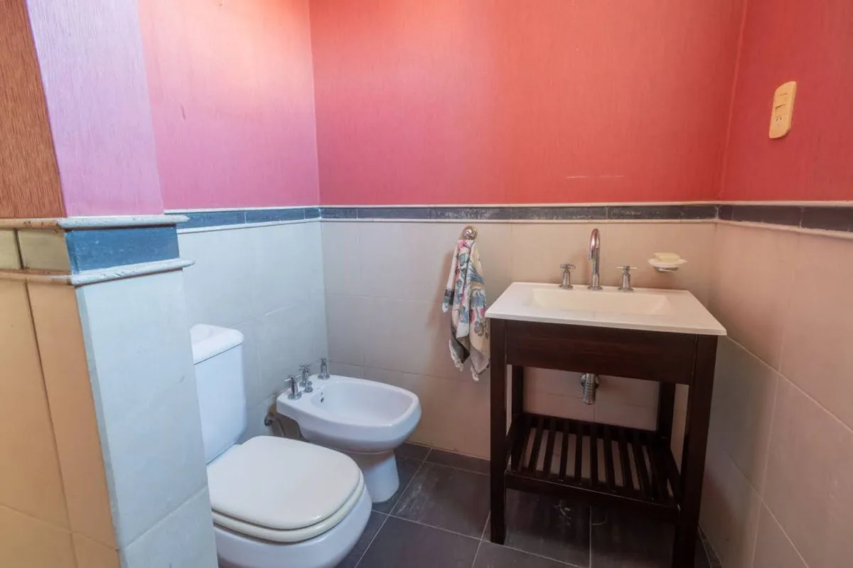 VENTA  PISO 3 DORM.  B° CONSTITUYENTES CON COCHERA foto 4